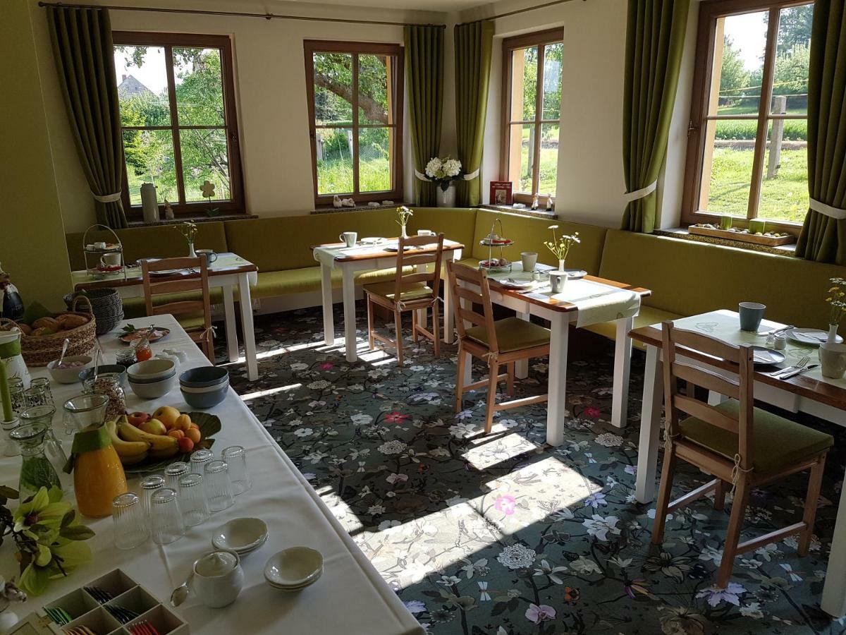 Pension Raupennest Mit Blockhaussauna Bautzen Luaran gambar