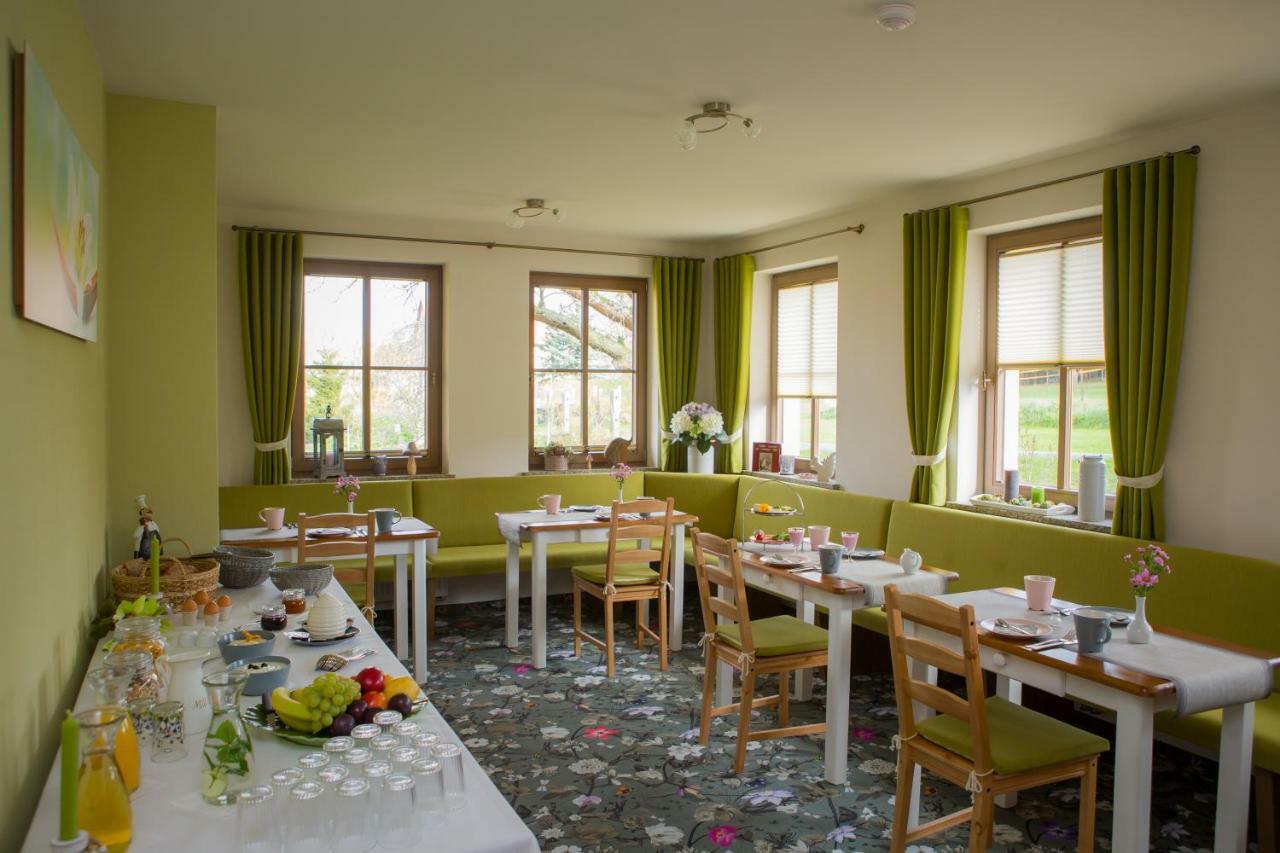 Pension Raupennest Mit Blockhaussauna Bautzen Luaran gambar
